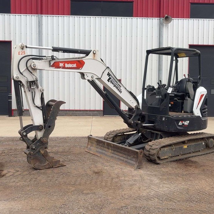 2023 BOBCAT E42R2