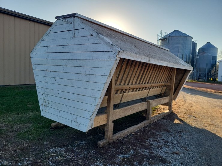 wood-cattle-feeder-w/skids-image-5