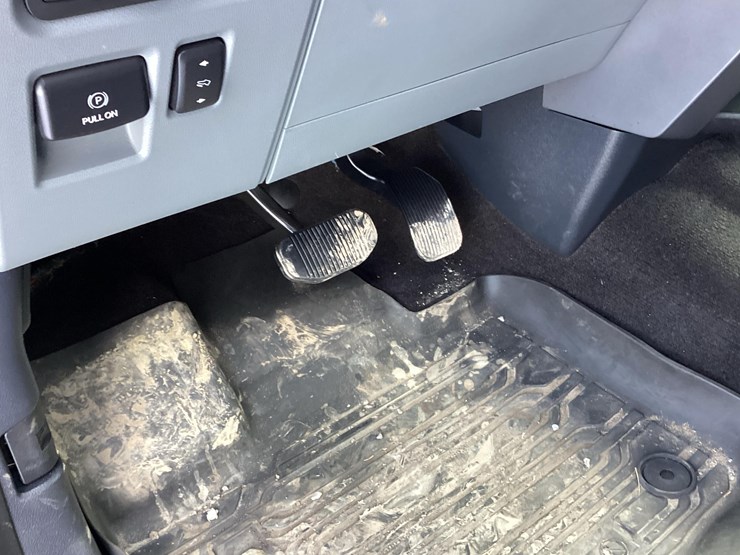 2021-ford-f150-image-12