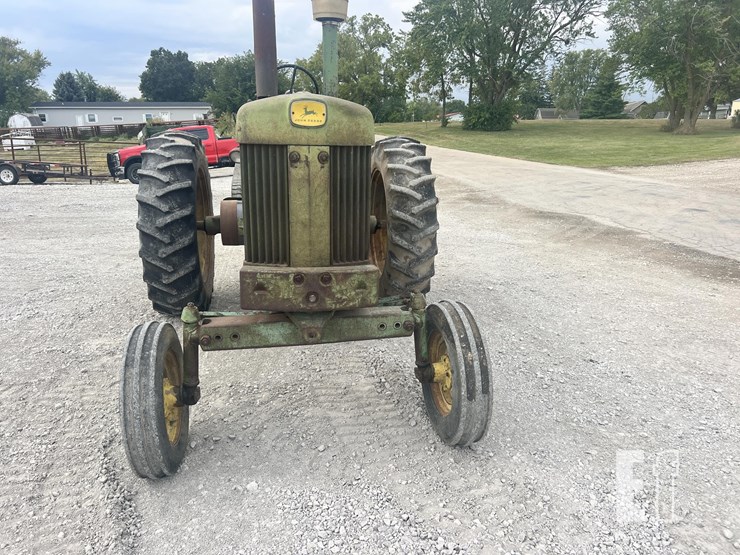 john-deere-730-image-23