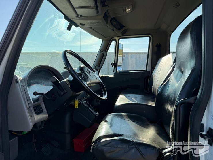 international-durastar-4300-image-13