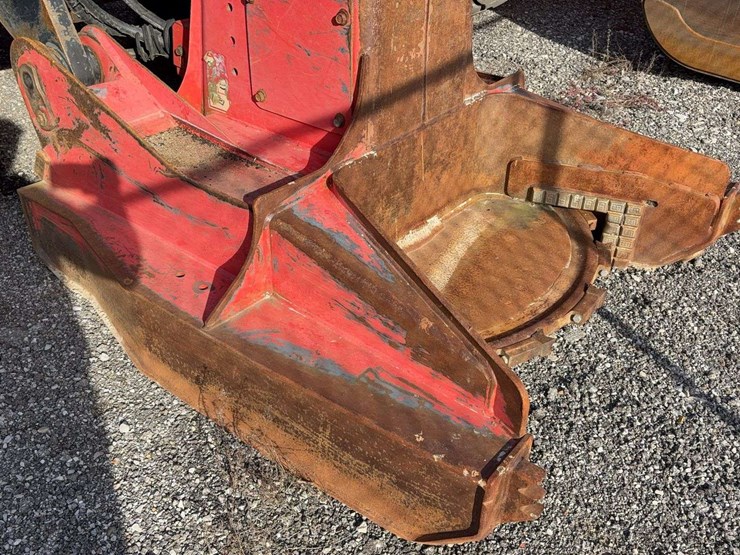 caterpillar-563c-image-34