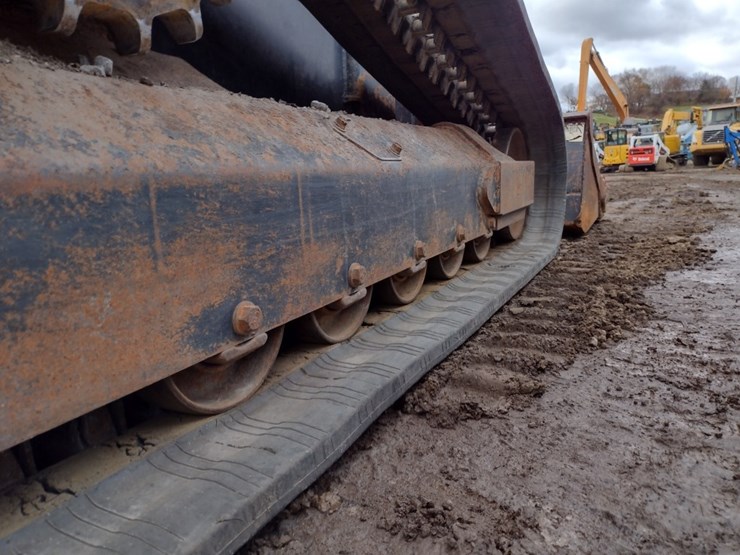 kubota-svl97-2-image-32