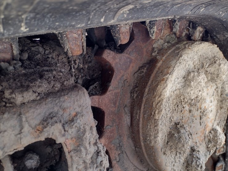 2004-bobcat-t300-image-26