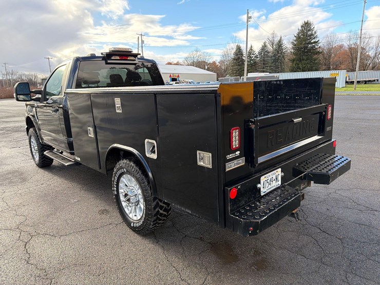 2021-ford-f350-image-5