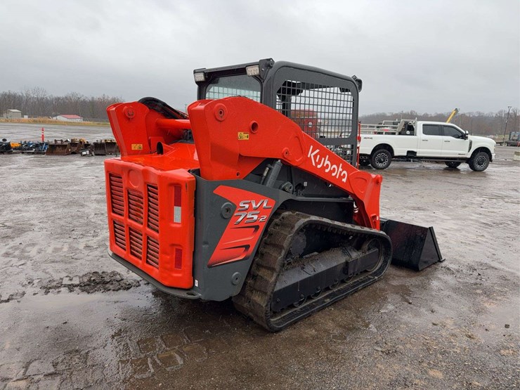 2015-kubota-svl75-2-image-3