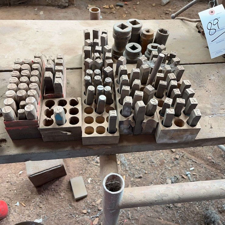 Table, Stencils and Contents