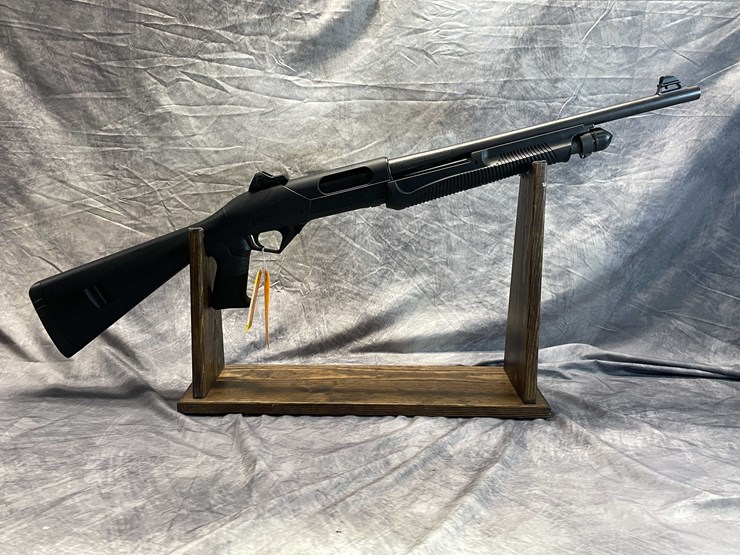 #2340-•-benelli-supernova-12-ga.-pump-action-shotgun,-sn:-z1096898l-image-1