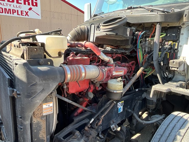 2014-peterbilt-579-image-19