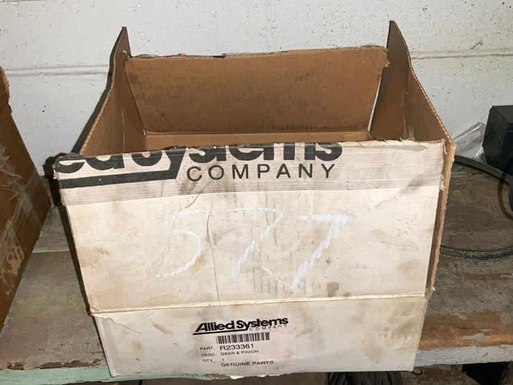 #577-•-clark-skidder-part-image-2