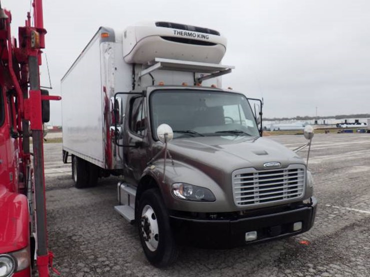 freightliner-m2-106-image-3