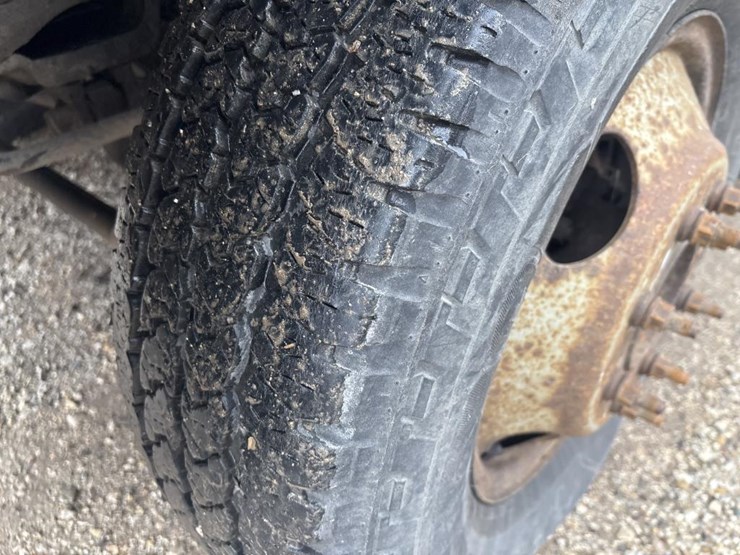 ford-f350-xl-image-41