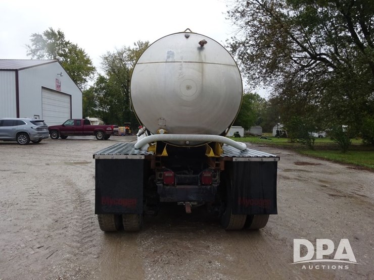 mack-r686st-image-27