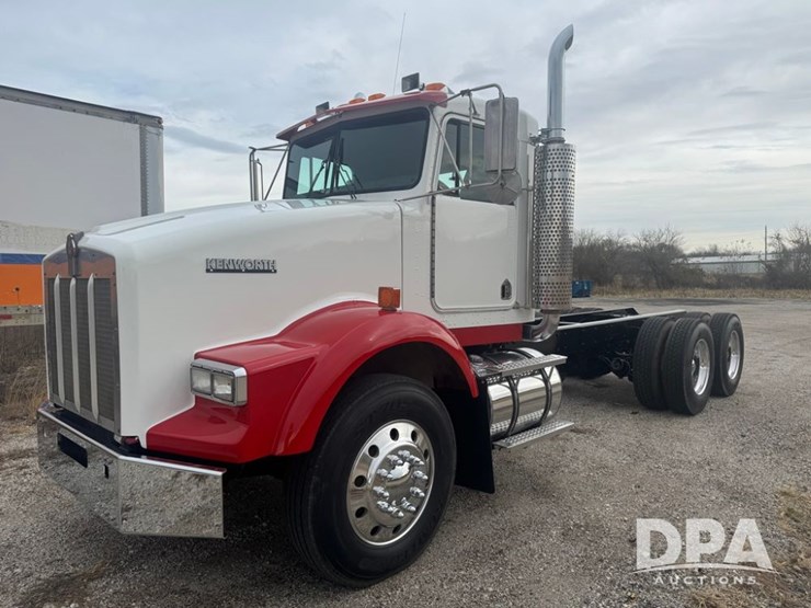 kenworth-t800-image-1