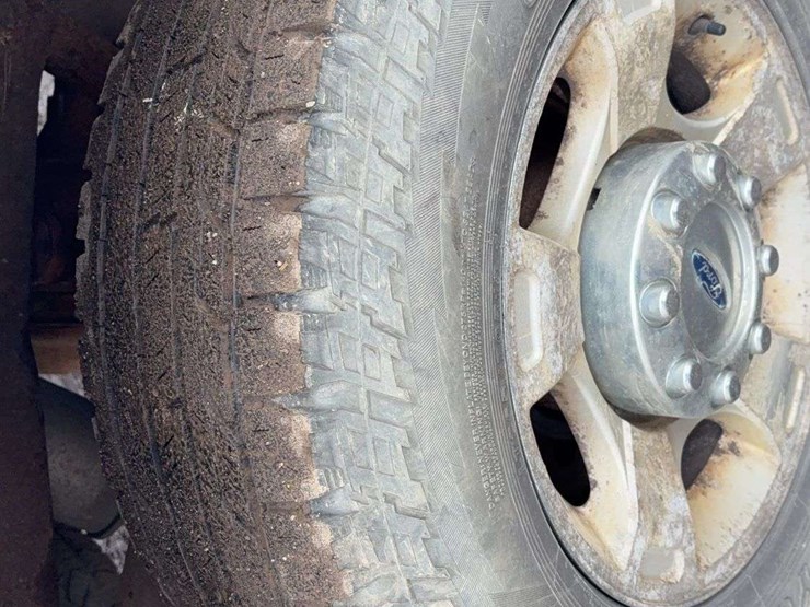 2011-ford-f250-image-8