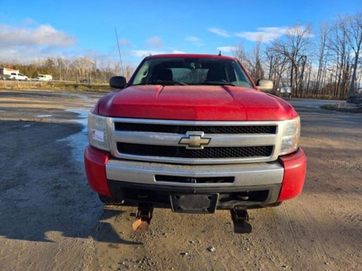chevrolet-silverado-1500-image-2