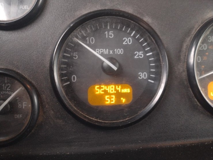 peterbilt-337-image-6