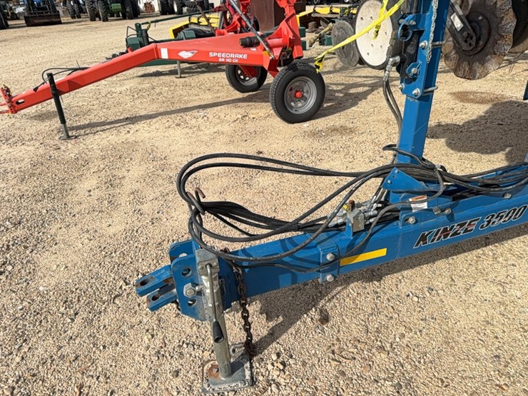 kinze-3500-image-6