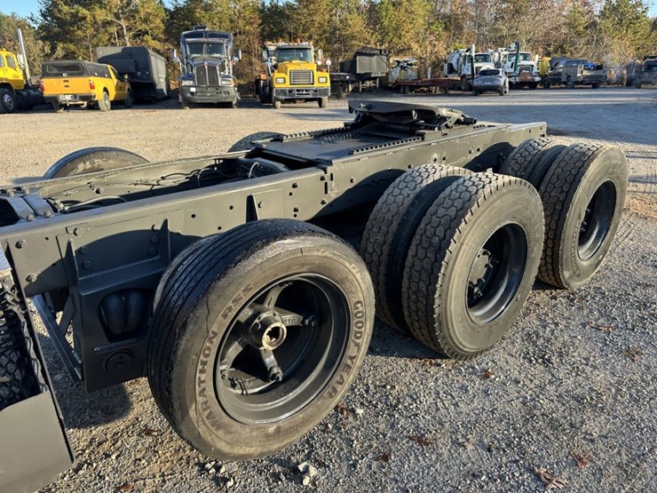 1996-mack-rd688s-image-15