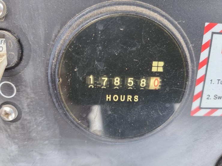 2008-wacker-neuson-e1100-image-22