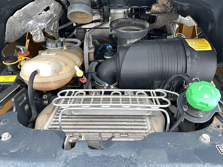 2021-deere-333g-image-17