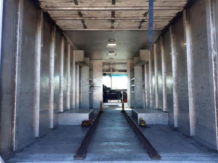 2012-freightliner-mt55-image-47