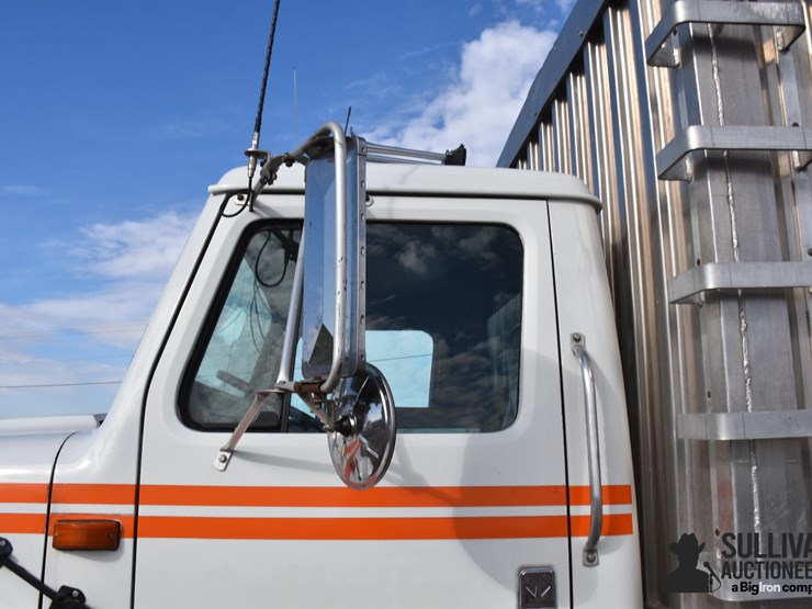 1991-international-4900-image-13