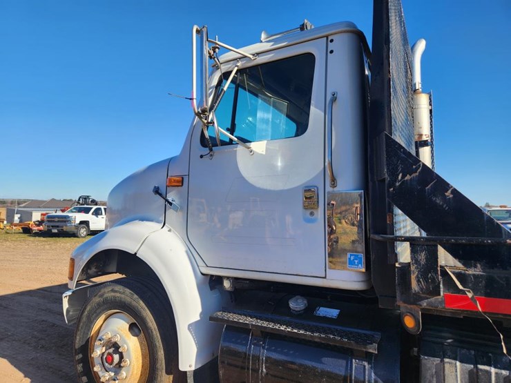 international-8100-image-10