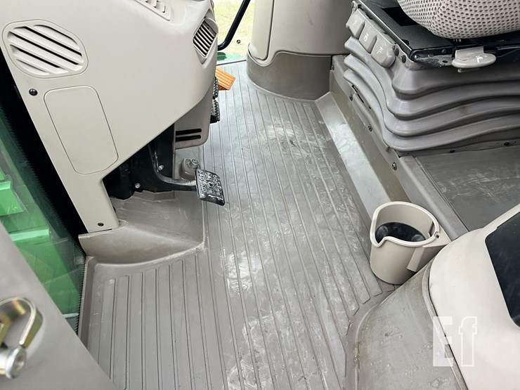 john-deere-6140r-image-17