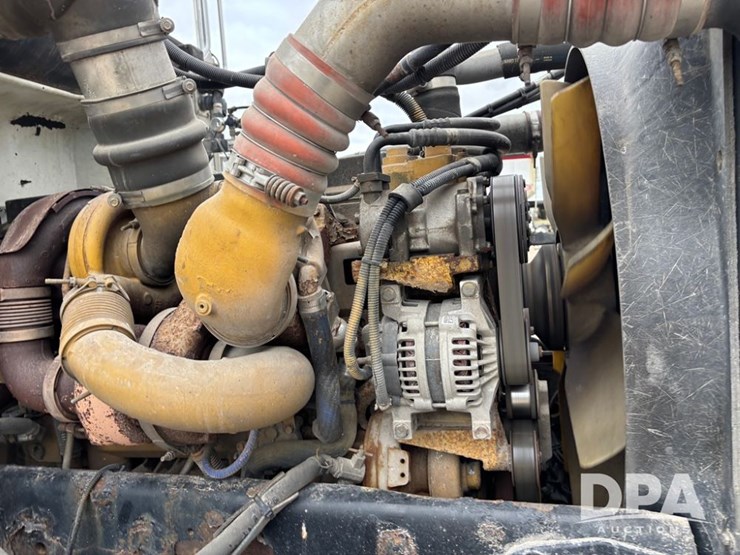 peterbilt-378-image-41