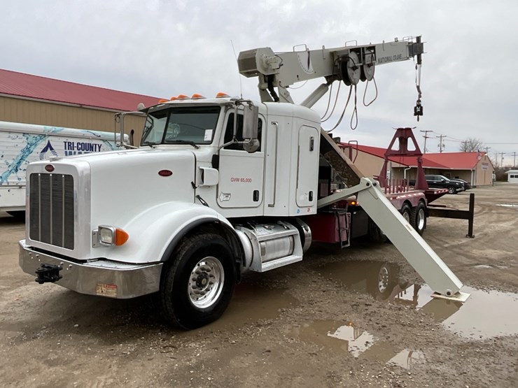 2015-peterbilt-365-image-1