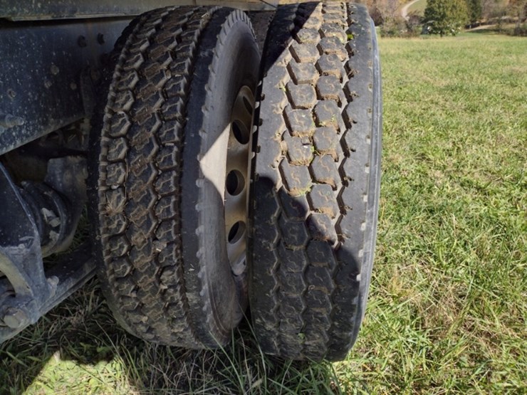 international-durastar-4400-image-27