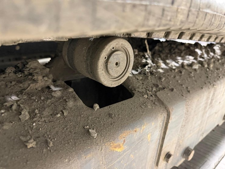 2022-case-cx37c-image-24