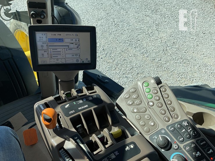 john-deere-8335r-image-49