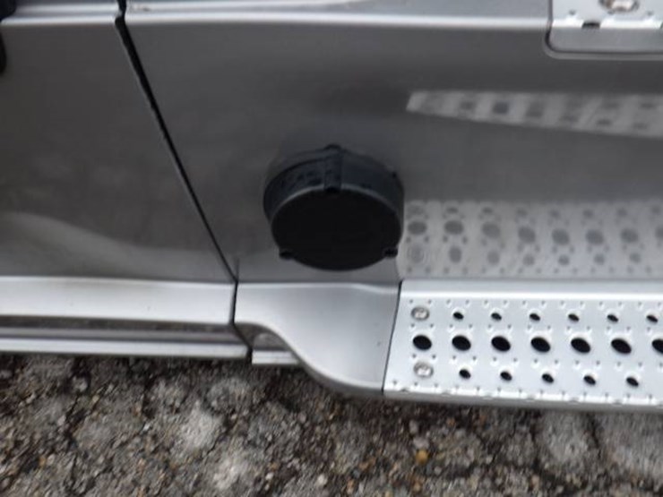 2019-freightliner-cascadia-125-image-9