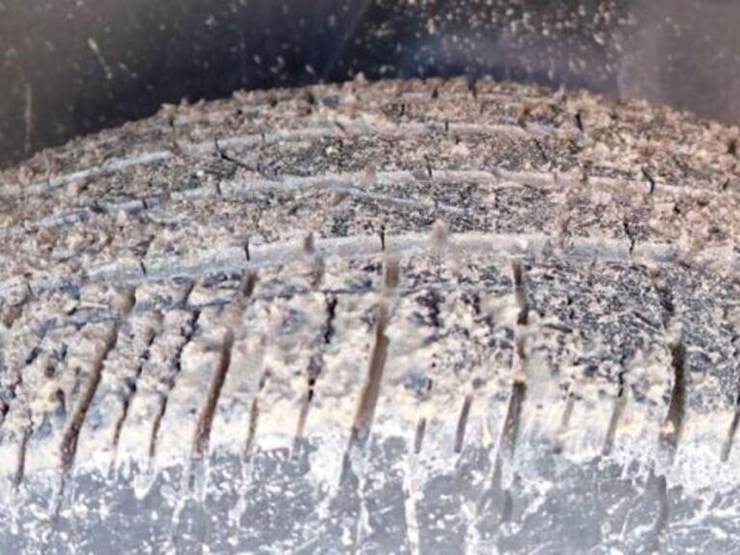 ram-1500-slt-image-64