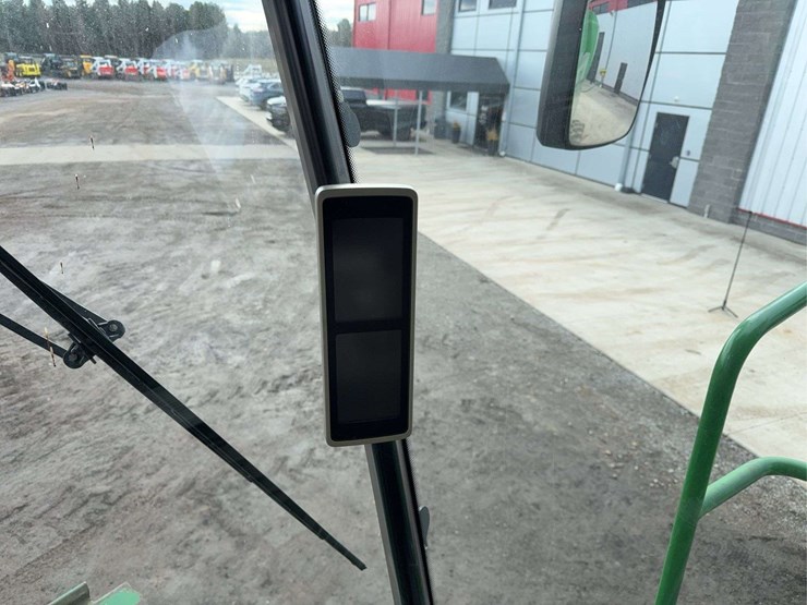 2013-john-deere-s670-image-98