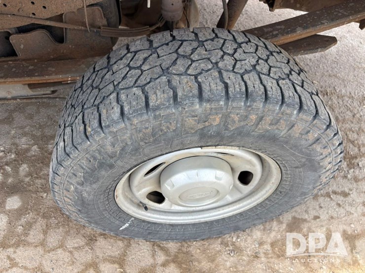 ford-f250-xl-image-32