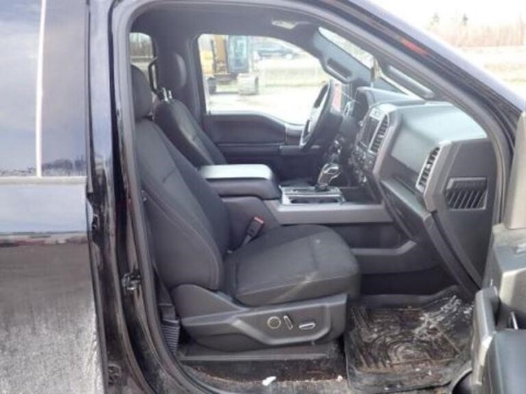 ford-f150-xlt-image-38