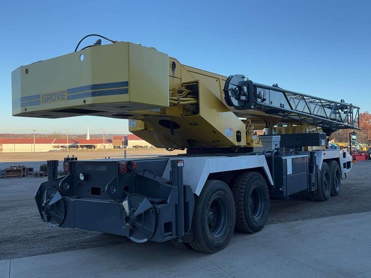 1993-grove-tms700b-image-3