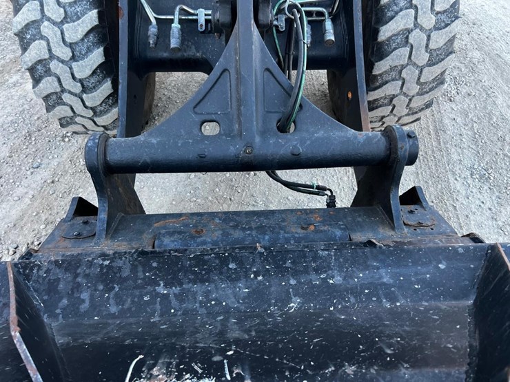 2018-jcb-409-image-10