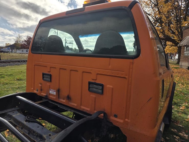 ford-f550-xl-image-20