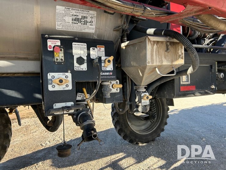 case-ih-patriot-4440-image-46