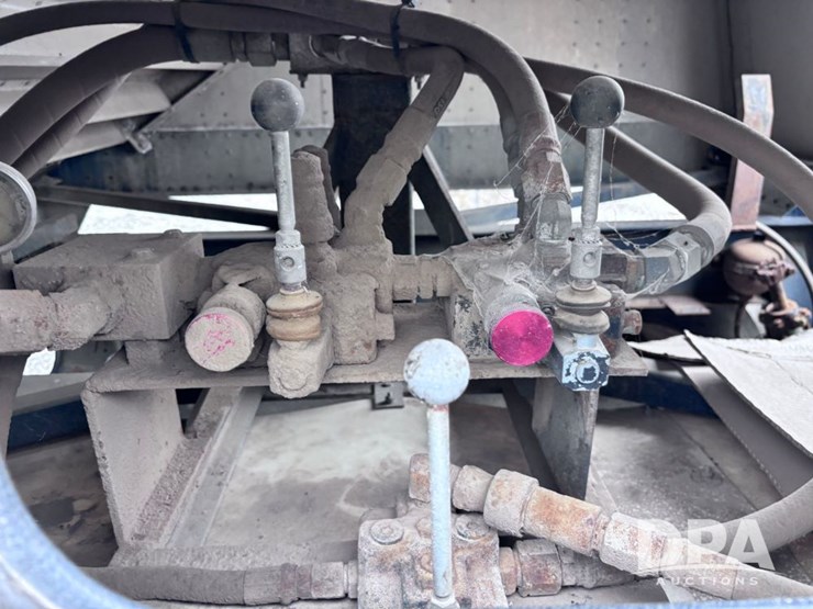 2013-merritt-hopper-image-27