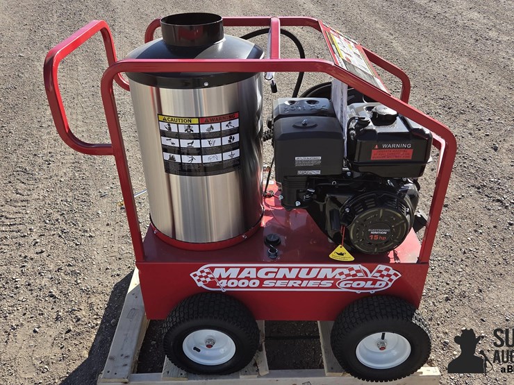 2025-magnum-4000-series-hot-water-pressure-washer-image-4