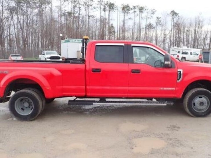 ford-f350-xlt-image-4