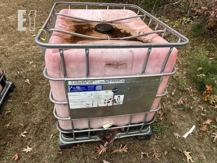 275-gallon-water-tank-image-1