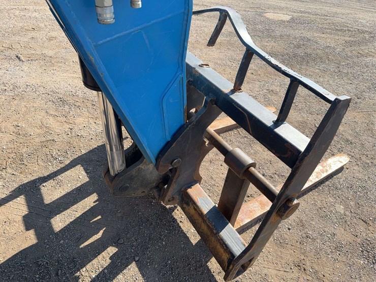 2017-genie-gth844-image-27