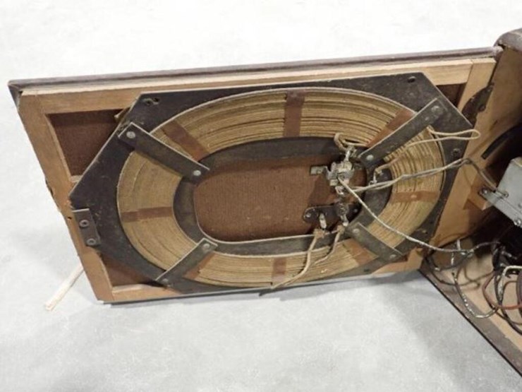 vintage-phonola-b-'d'emission-radio-260723-image-10