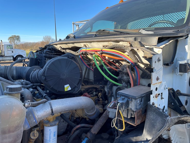 2007-ford-f750-xl-image-34